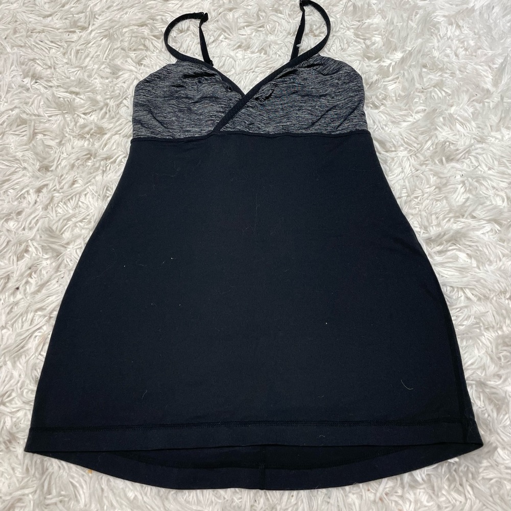 Lululemon tank 8